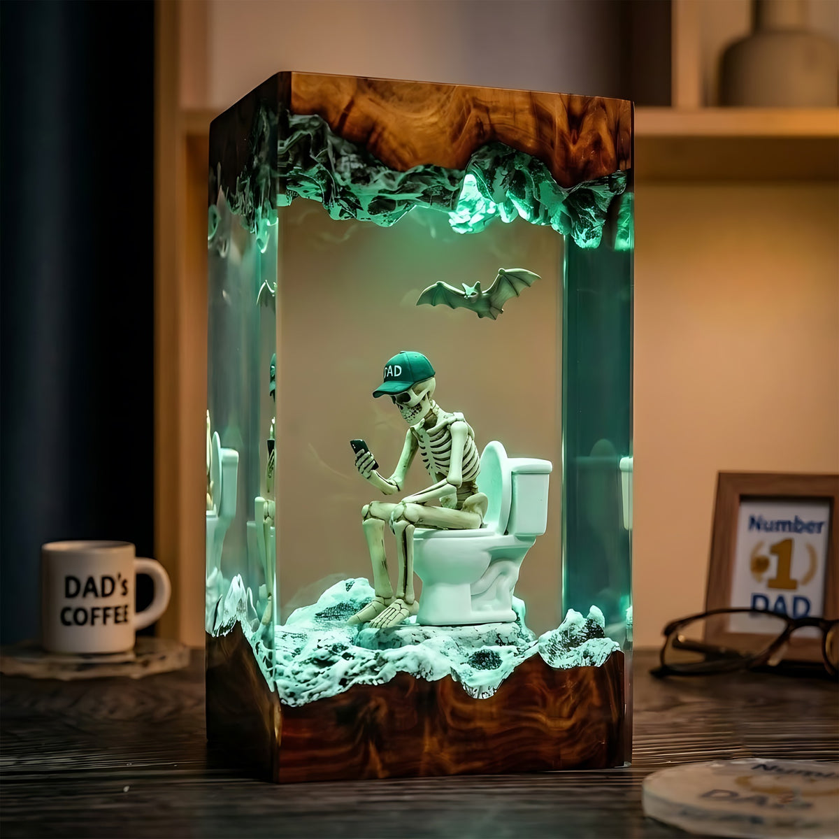 Funny Dad Skeleton Resin Lamp – Skeleton on Toilet with Phone, Halloween Epoxy Diorama Night Light, Dad Humor Gift