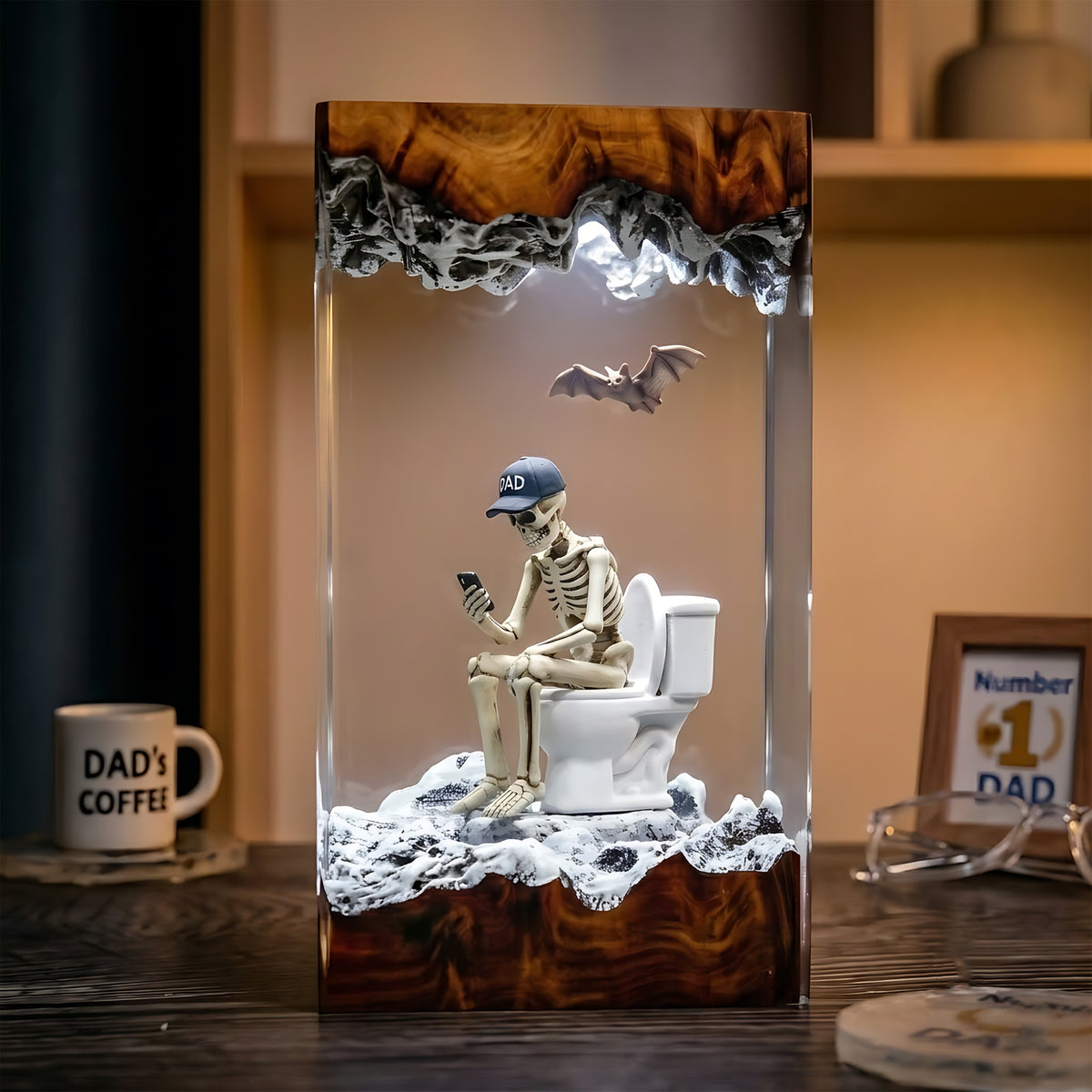 Funny Dad Skeleton Resin Lamp – Skeleton on Toilet with Phone, Halloween Epoxy Diorama Night Light, Dad Humor Gift