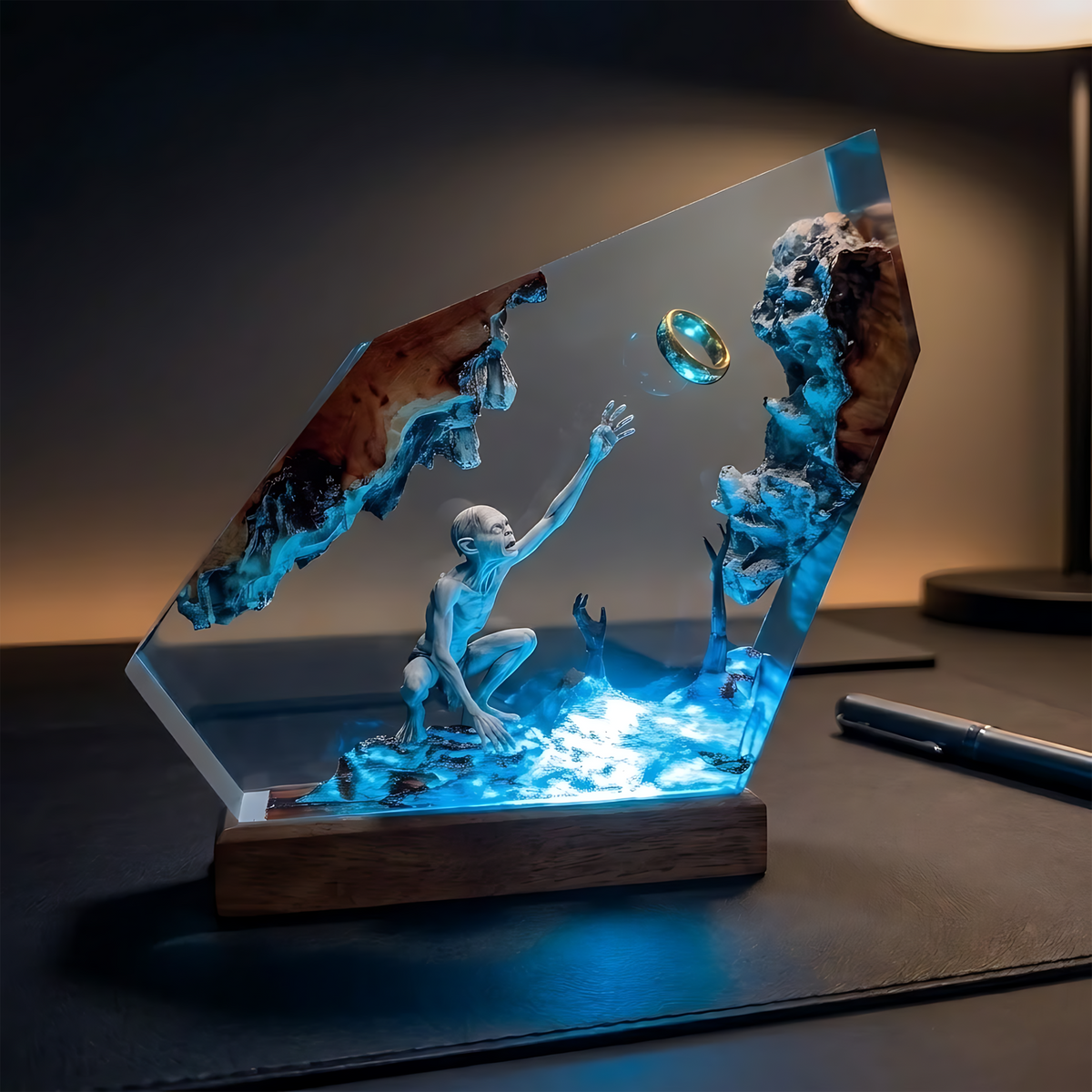 Gollum One Ring Resin Lamp – Lord of the Rings Mount Doom Epoxy Diorama Night Light