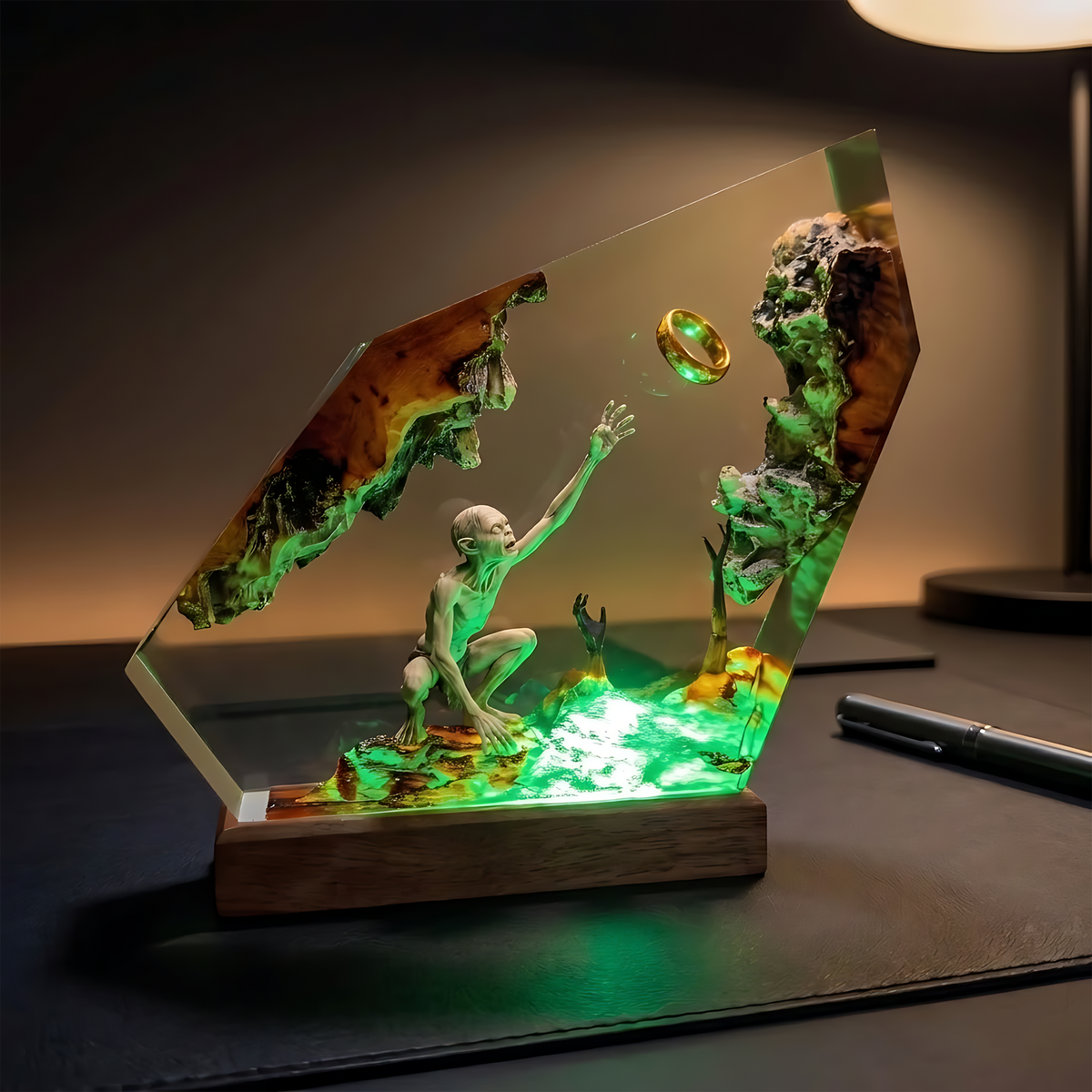 Gollum One Ring Resin Lamp – Lord of the Rings Mount Doom Epoxy Diorama Night Light